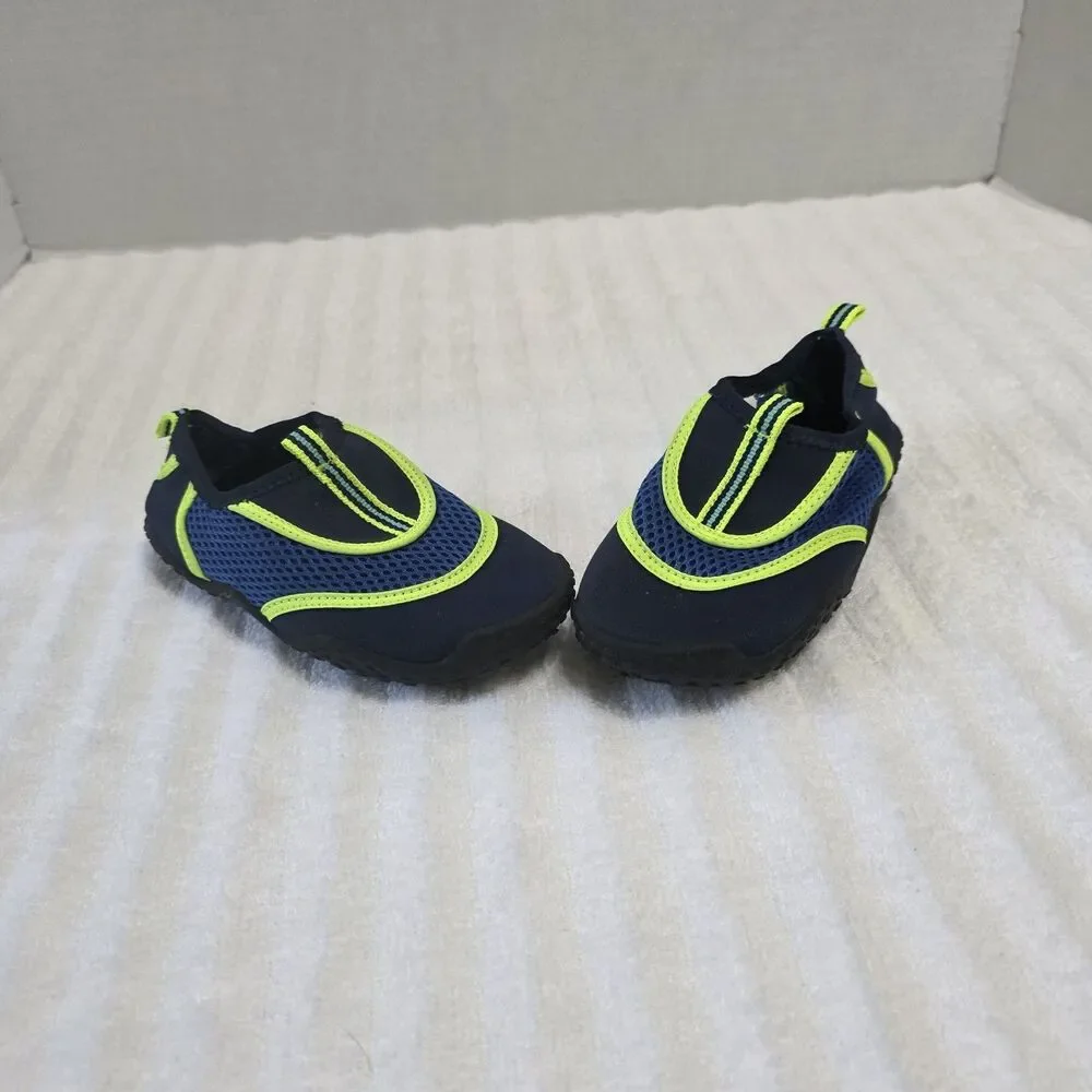 Koala Kids Water\Swim Shoes Toys R Us Youth Size 10